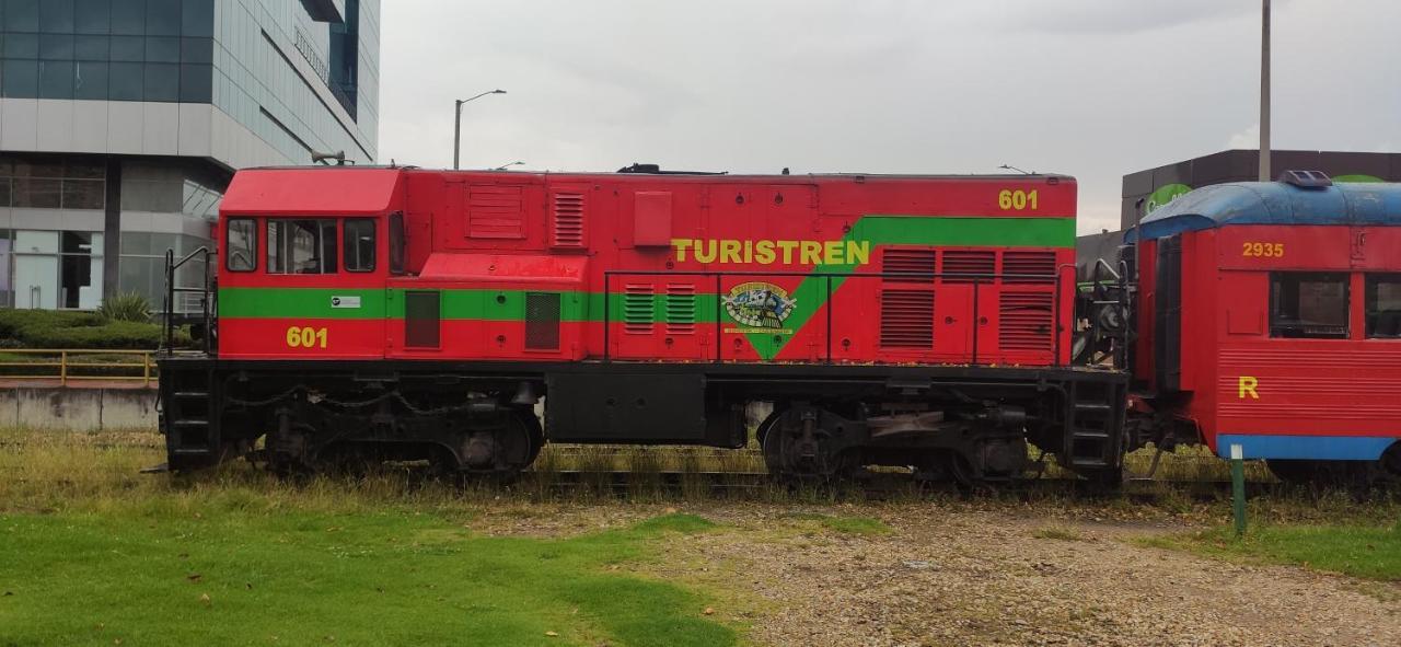Acogedor Hostal Usaquen La Parada Del Tren Богота Екстер'єр фото