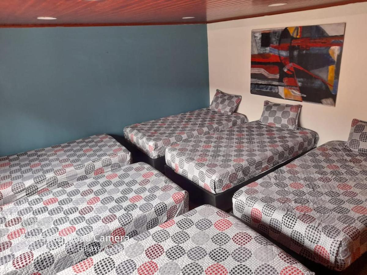 Acogedor Hostal Usaquen La Parada Del Tren Богота Екстер'єр фото
