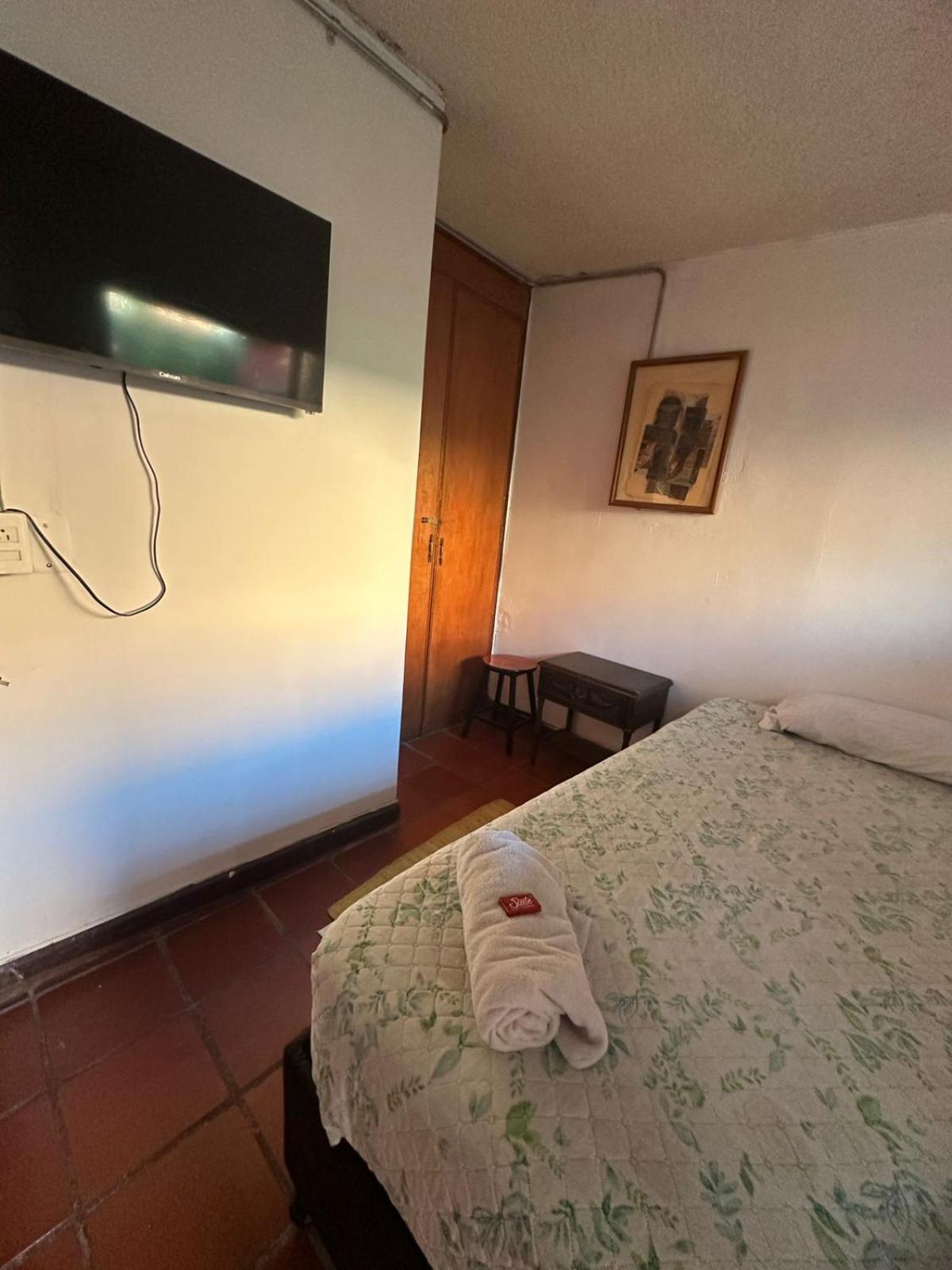 Acogedor Hostal Usaquen La Parada Del Tren Богота Екстер'єр фото
